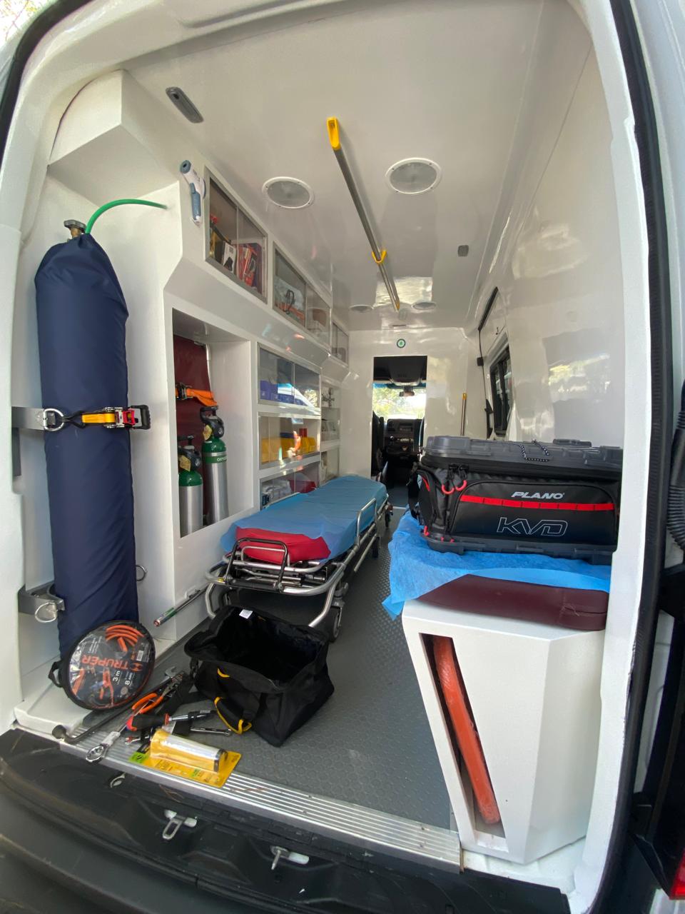 Flotilla de 25 ambulancias especializadas